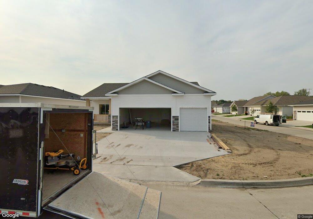 9856 Thorton Dr, Johnston, IA 50131 - photo 1