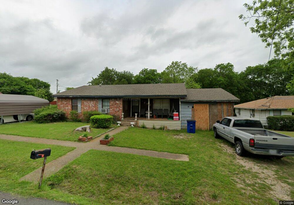 802 E Latimer St, Ennis, TX 75119 - photo 1