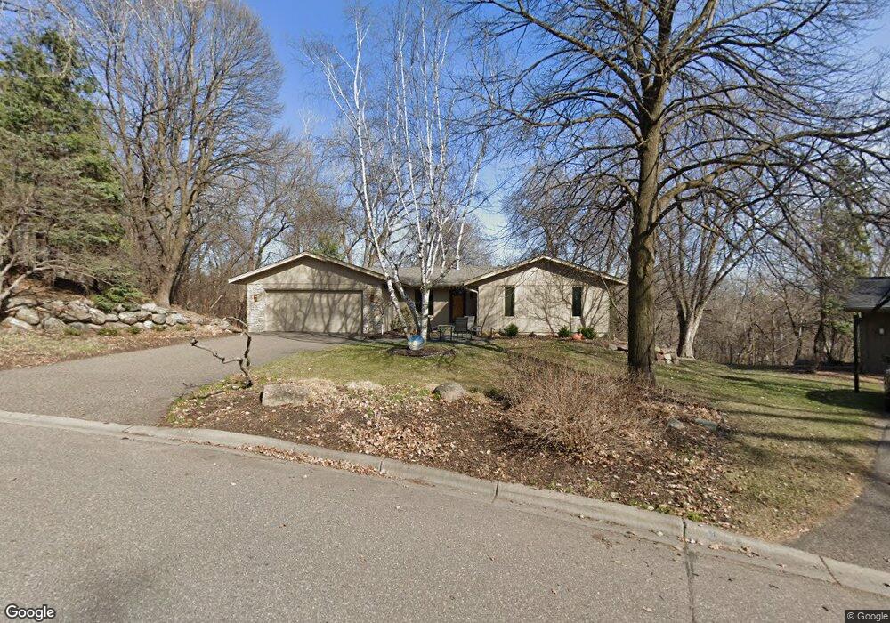 15301 Highland Place, Minnetonka, MN 55345 - photo 1