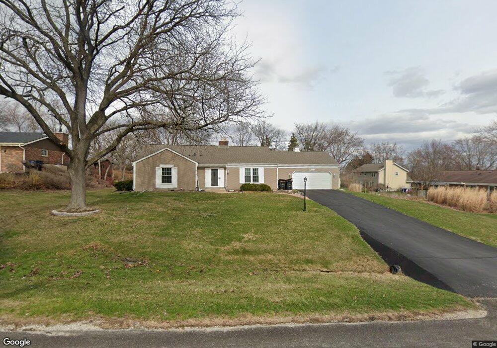 11520 W James Ave, Franklin, WI 53132 - photo 1