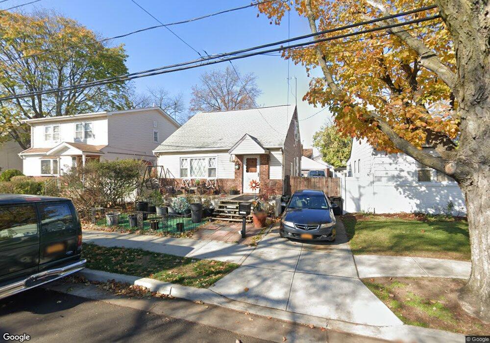 14320 257th St, Rosedale, NY 11422 - photo 1