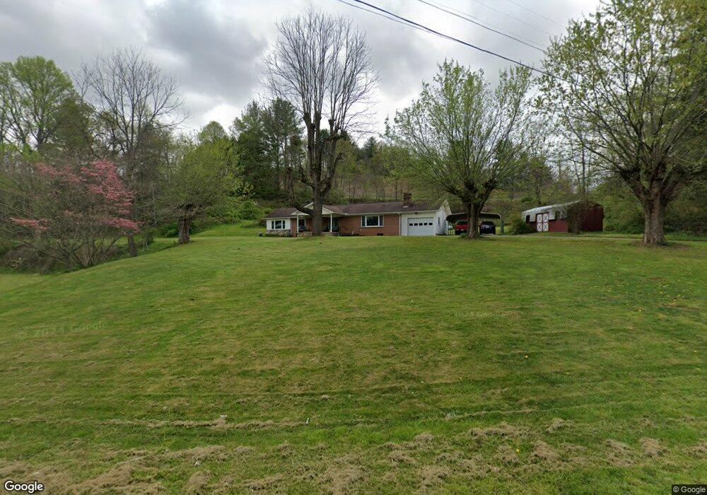 1117 Cane River School Rd, Burnsville, NC 28714 - photo 1