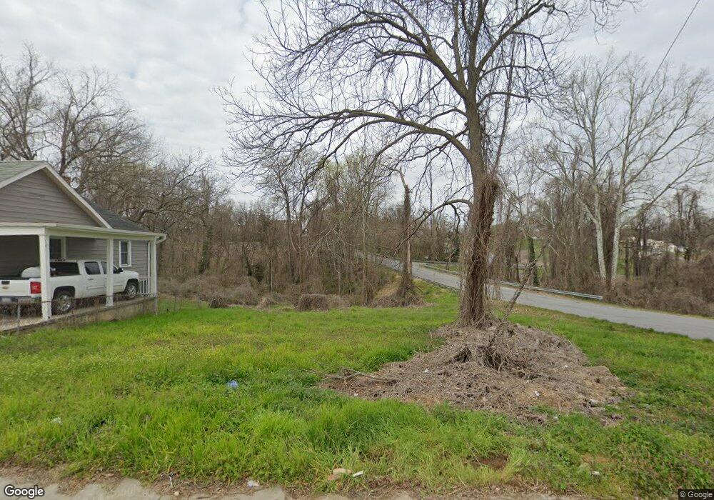 102 S Branch St, Reidsville, NC 27320 - photo 1