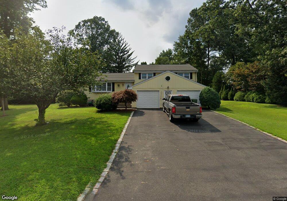 24 Brittany Cir, Cromwell, CT 06416 - photo 1