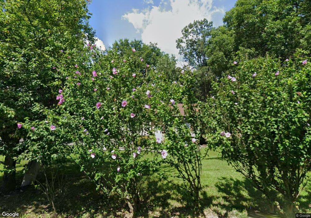 633 Pious Ridge Rd, Berkeley Springs, WV 25411 - photo 1