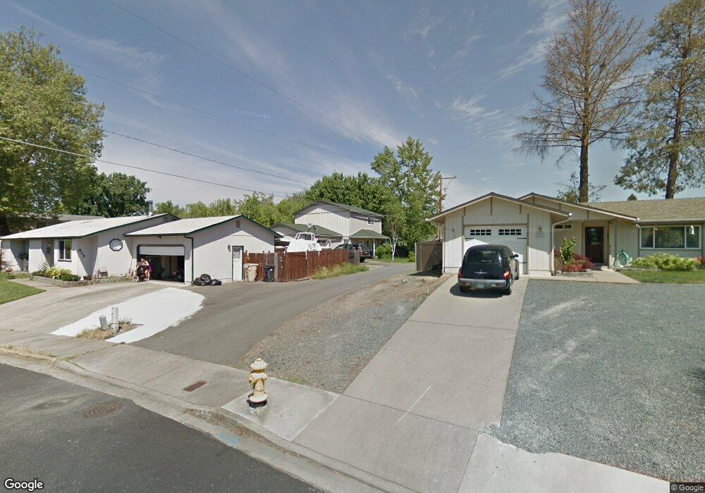 954 SW Central Ave, Grants Pass, OR 97526 - photo 1