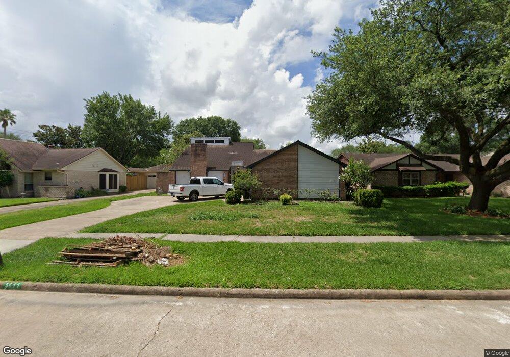 5611 Water Leaf Ln, Houston, TX 77088 - photo 1