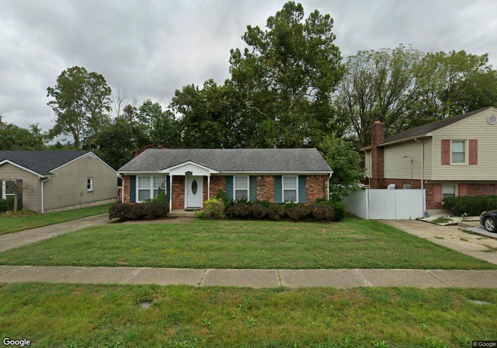 8503 Roseborough Rd, Louisville, KY 40228 - photo 1