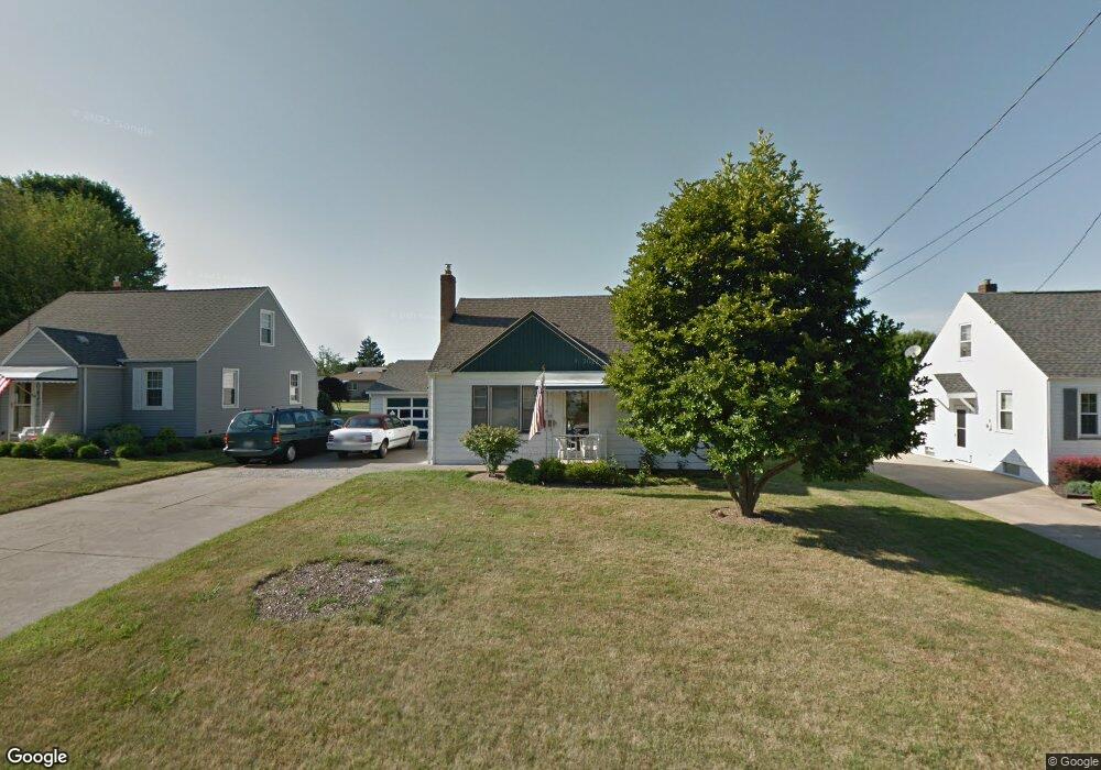 413 W Omar St, Struthers, OH 44471 - photo 1