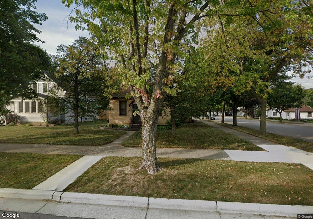 1011 10th St N, New Ulm, MN 56073 - photo 1