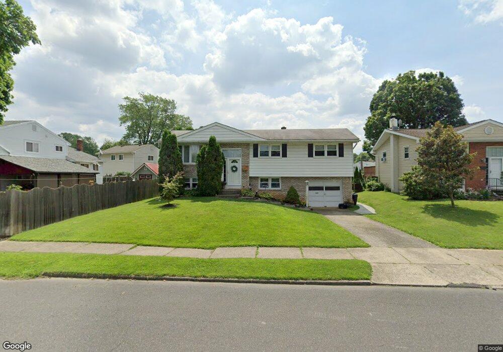 1337 Valley Rd, Bethlehem, PA 18018 - photo 1
