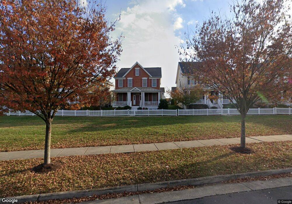 42542 Neighborly Ln, Chantilly, VA 20152 - photo 1