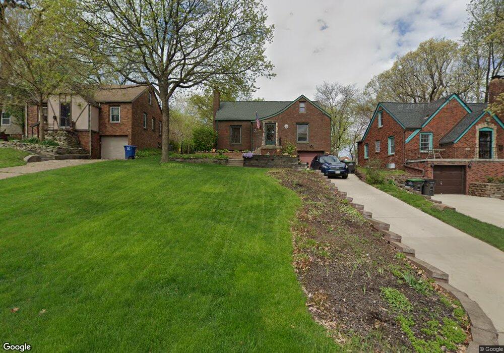 2024 Avalon Rd, Des Moines, IA 50314 - photo 1