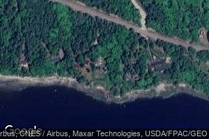 10 Cottage Ln, Surry, ME 04684