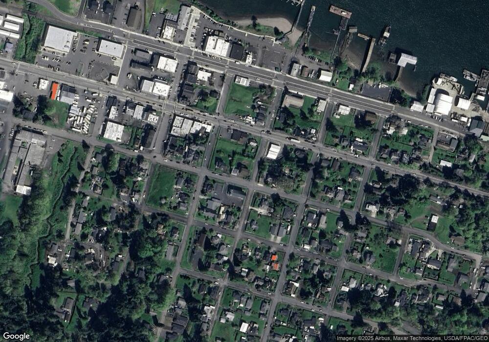 215 E C St, Rainier, OR 97048 - photo 1