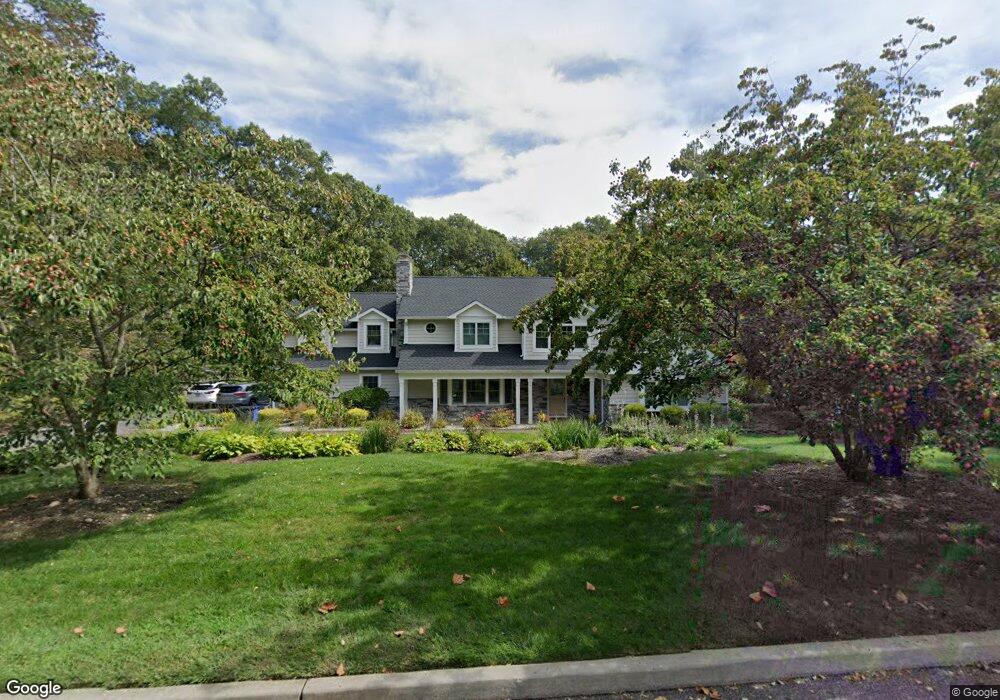 24 Rustic Gate Ln, Dix Hills, NY 11746 - photo 1