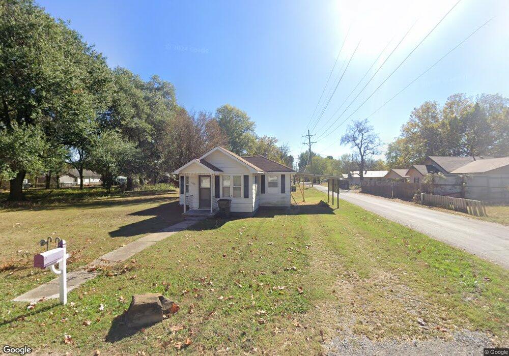 1120 W 10th St, Okmulgee, OK 74447 - photo 1
