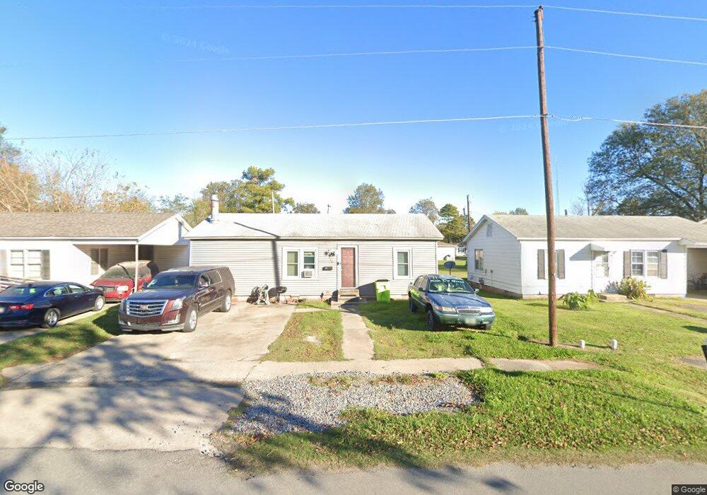 210 W 20th St, Stuttgart, AR 72160 - photo 1