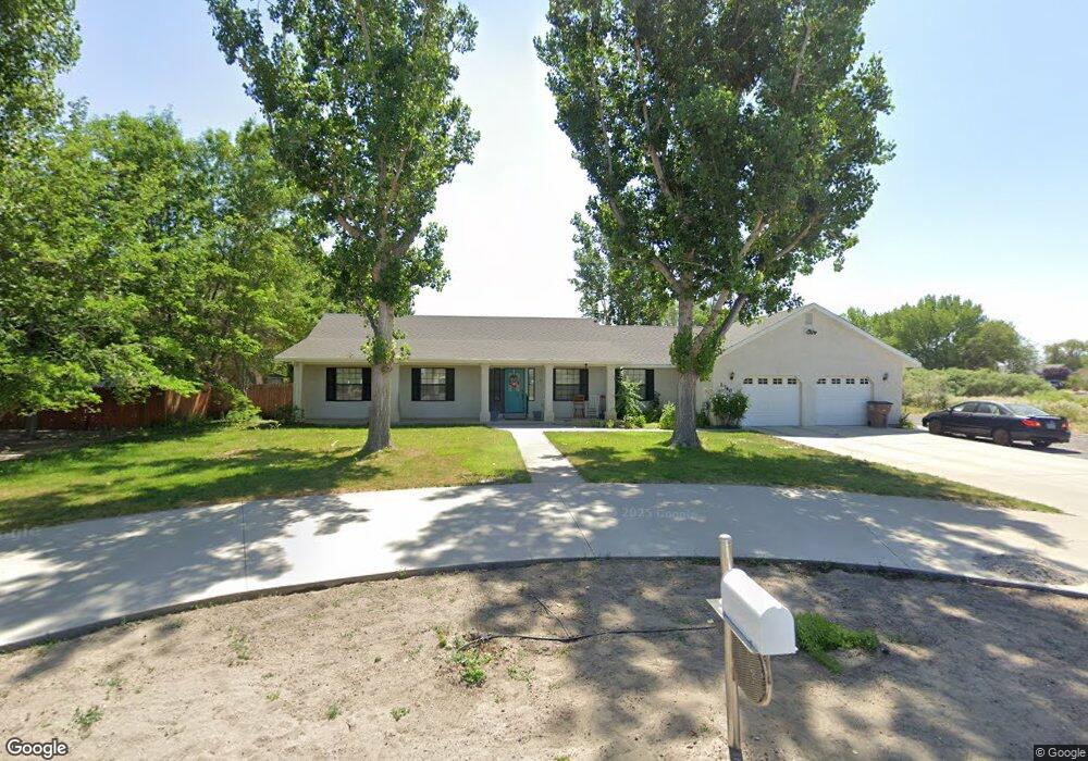 1040 Golden Park Way, Fallon, NV 89406 - photo 1