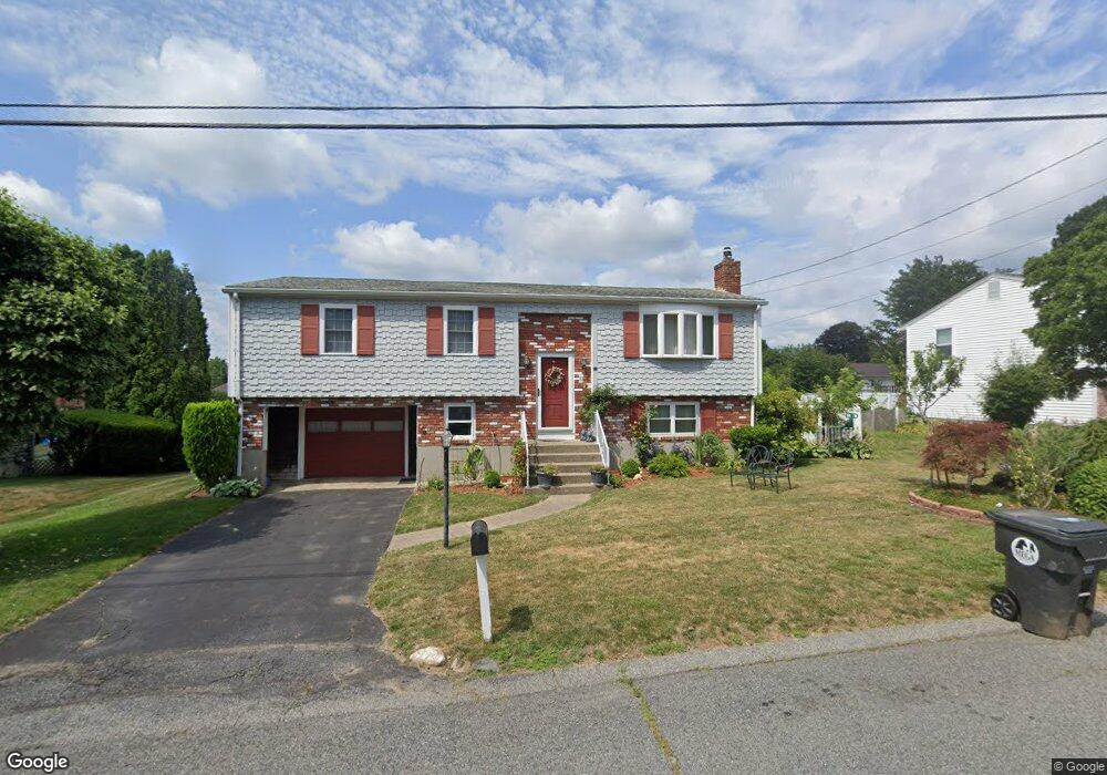 10 Timberwolf Dr, Cumberland, RI 02864 - photo 1