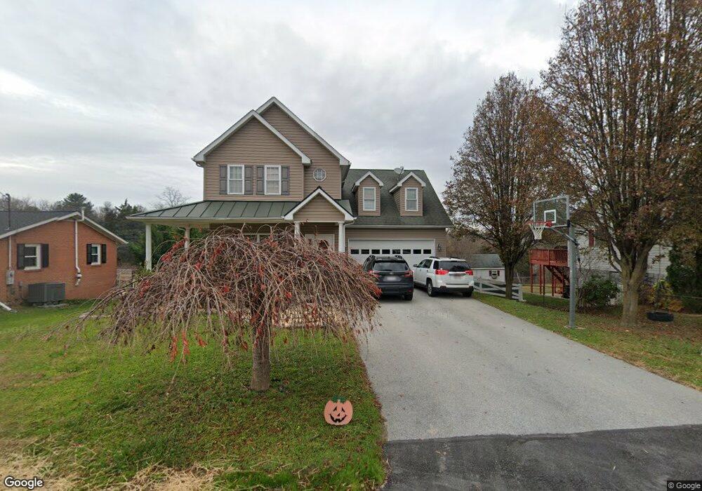 311 Pointfield Dr, Harpers Ferry, WV 25425 - photo 1