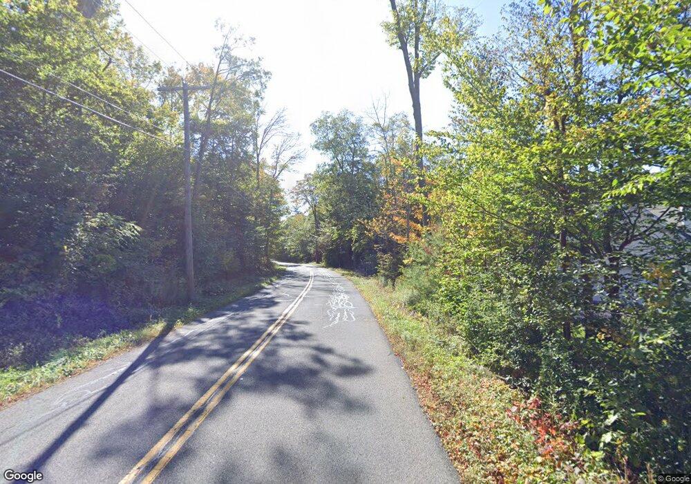 2B Blantyre Rd unit 2B, Lenox, MA 01240 - photo 1