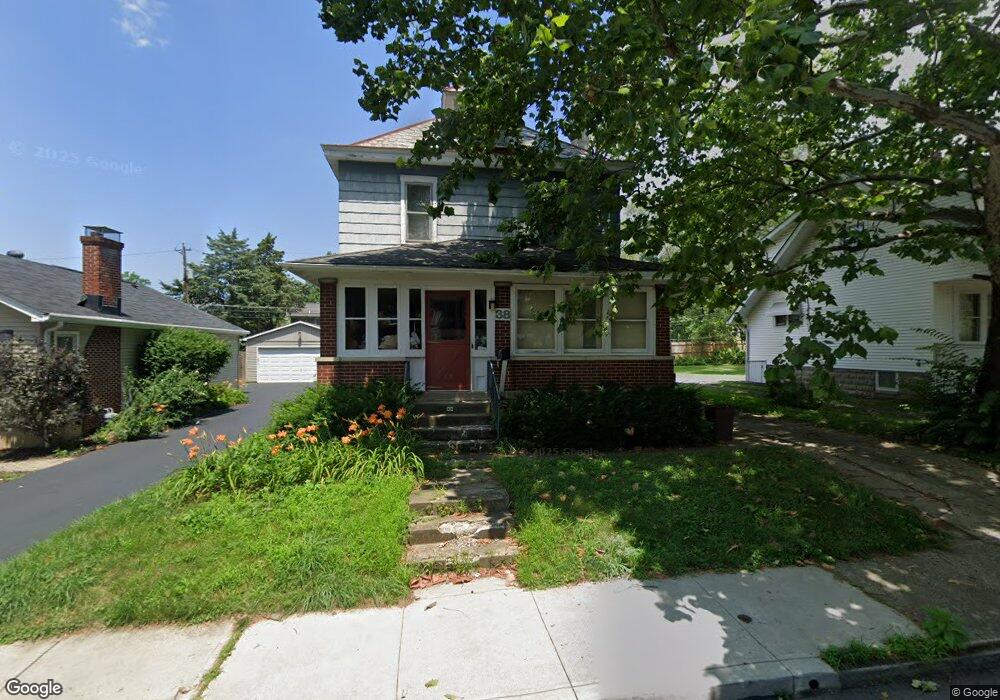 38 W Kenworth Rd, Columbus, OH 43214 - photo 1