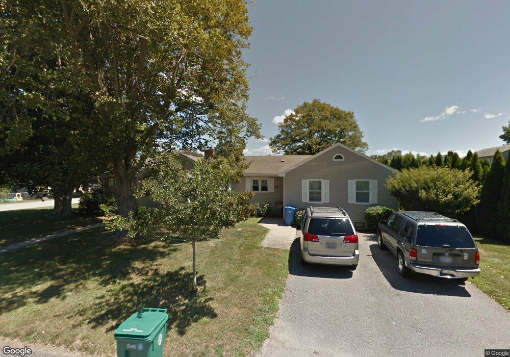 20 Murphy Cir, Middletown, RI 02842 - photo 1