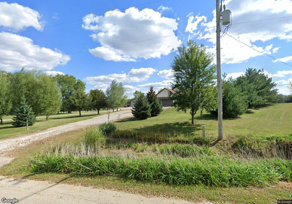 315 Maple St, Center Point, IA 52213 - photo 1