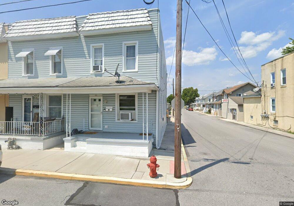 32 Newark St, Littlestown, PA 17340 - photo 1