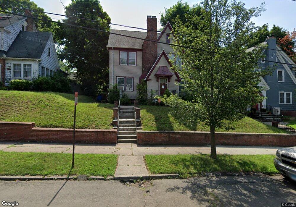 95 Roydon Rd, New Haven, CT 06511 - photo 1