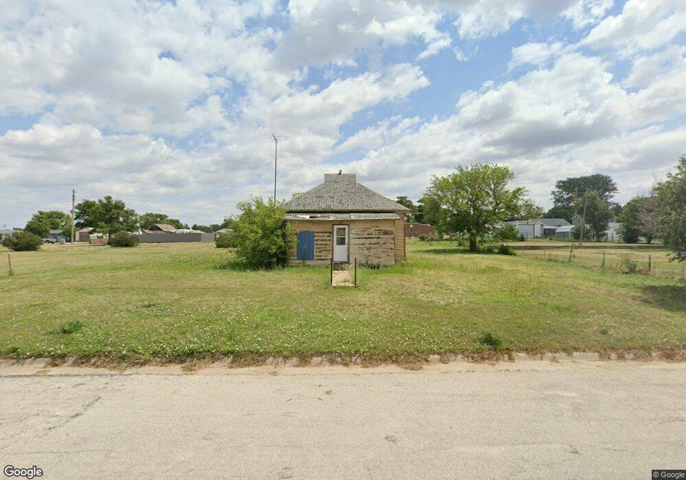 324 N 2nd St, Wakeeney, KS 67672 - photo 1
