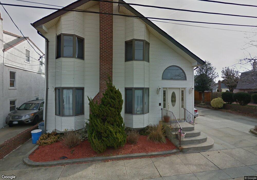 118 Bellmore Ave, Point Lookout, NY 11569 - photo 1