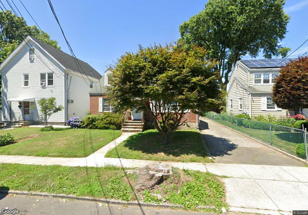 89 Roosevelt Ave, Stamford, CT 06902 - photo 1