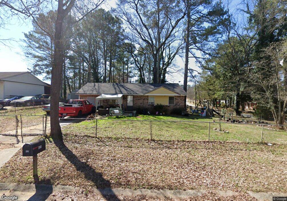 925 Sweetbriar Way, Forest Park, GA 30297 - photo 1