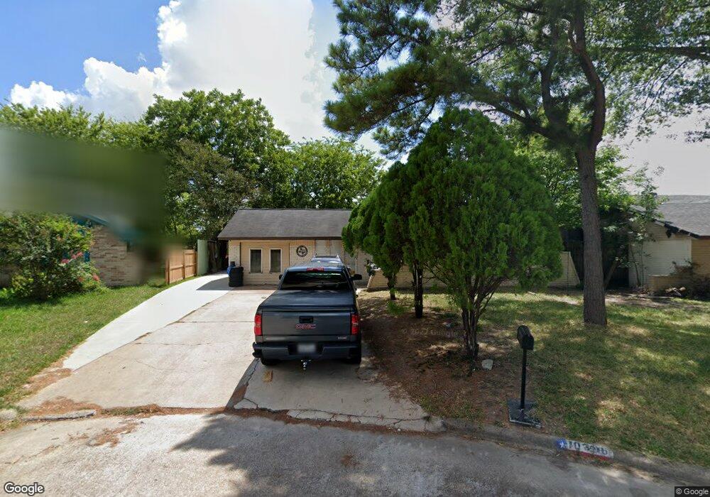 10306 Saber Ct, Houston, TX 77038 - photo 1