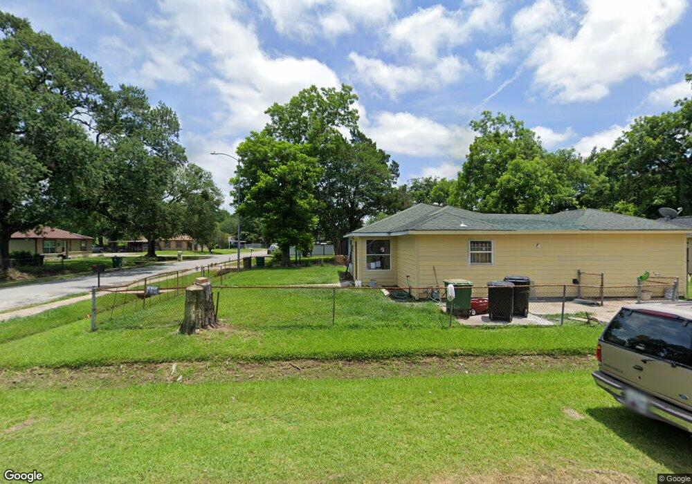 6810 Peyton St, Houston, TX 77028 - photo 1