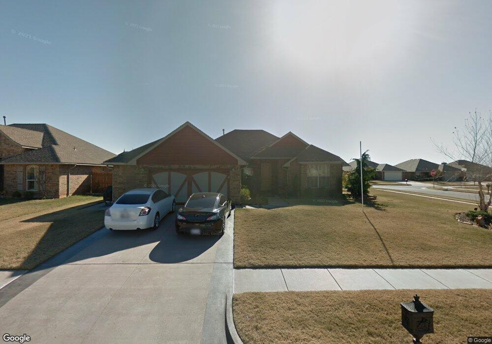 2500 SE 10th Ct, Moore, OK 73160 - photo 1