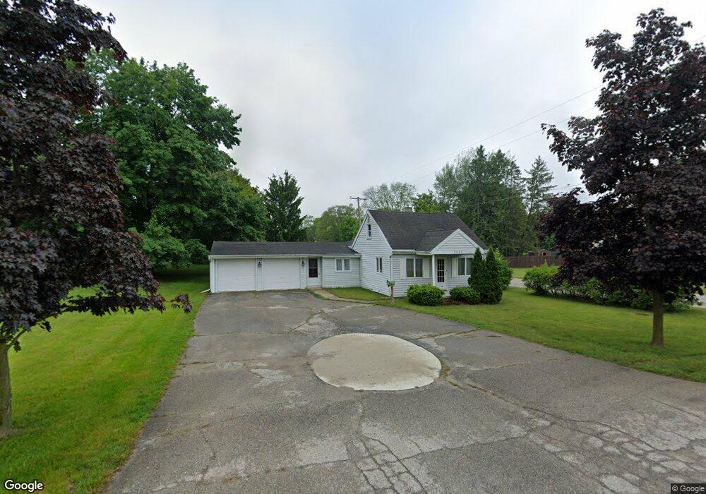 5529 N Mckinley Rd, Flushing, MI 48433 - photo 1