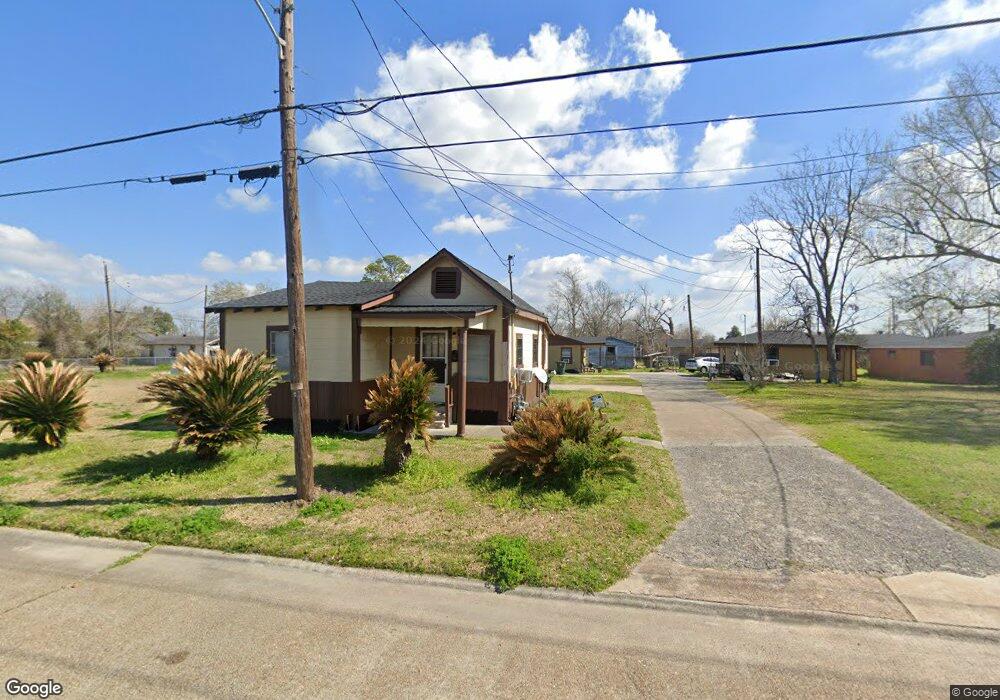 614 N Prater St, Lake Charles, LA 70601 - photo 1