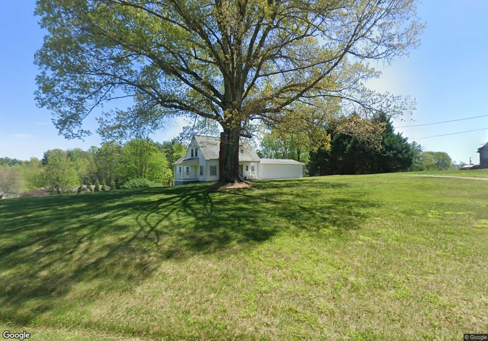 582 Vannoy Maxwell Rd, Purlear, NC 28665 - photo 1