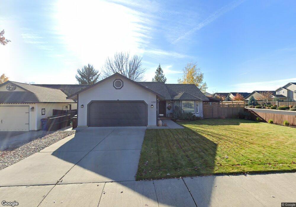 2250 NW Ivy Ave, Redmond, OR 97756 - photo 1