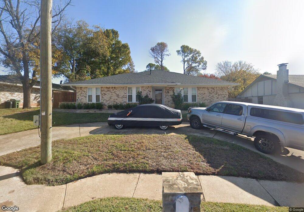 1016 Forest Ridge Dr, Bedford, TX 76022 - photo 1