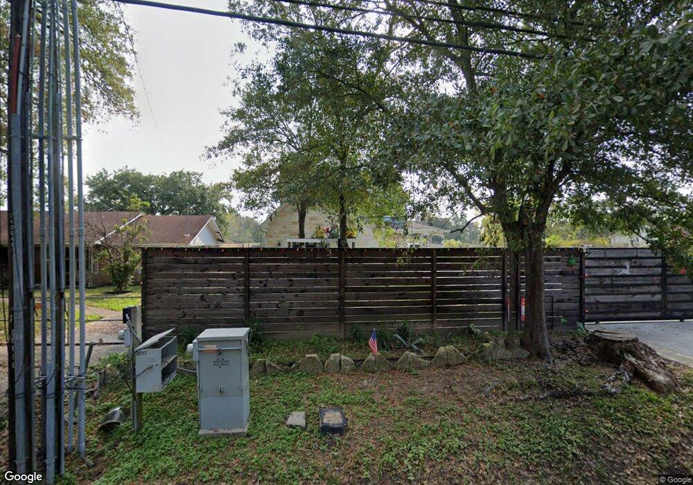 2019 Wilburforce St, Houston, TX 77091 - photo 1