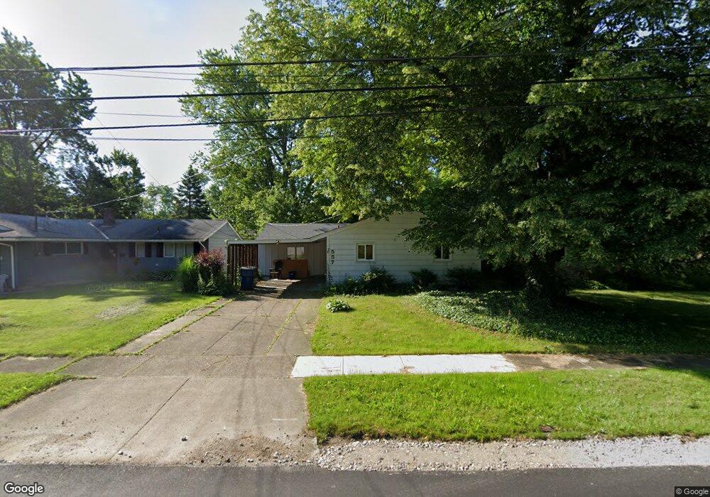 557 Abbyshire Dr, Berea, OH 44017 - photo 1