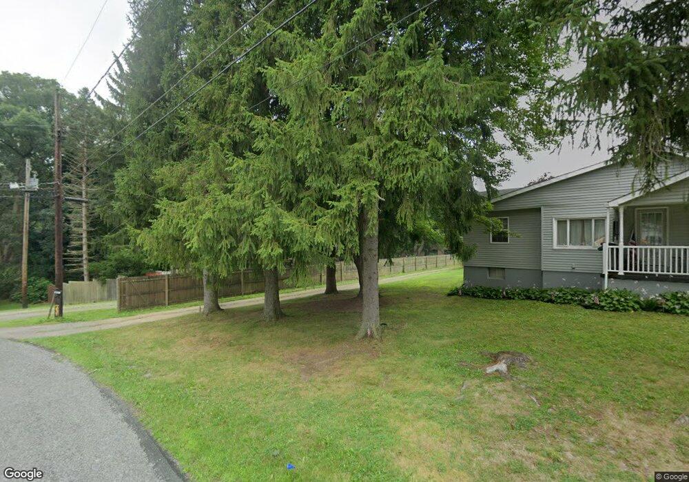 46687 Smith St, East Liverpool, OH 43920 - photo 1