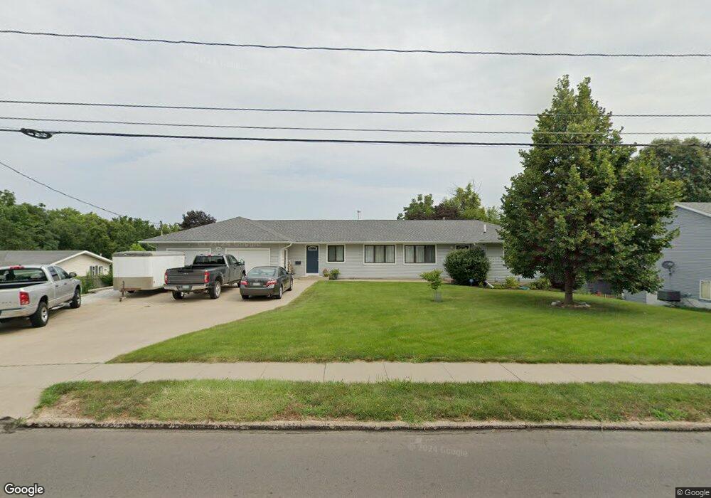 1313 Porter Ave, Des Moines, IA 50315 - photo 1