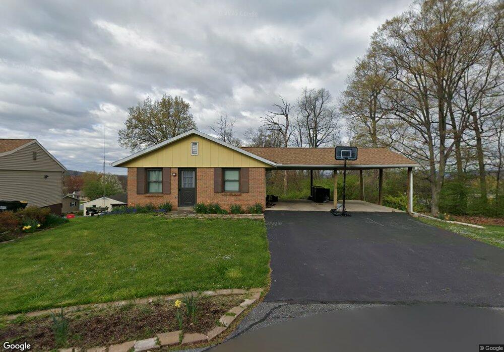 8 Edgemore Dr, Stevens, PA 17578 - photo 1