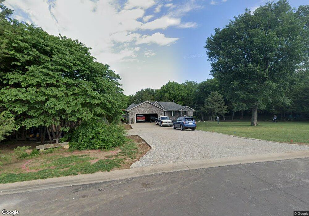 6421 NW Redwood Dr, Topeka, KS 66618 - photo 1