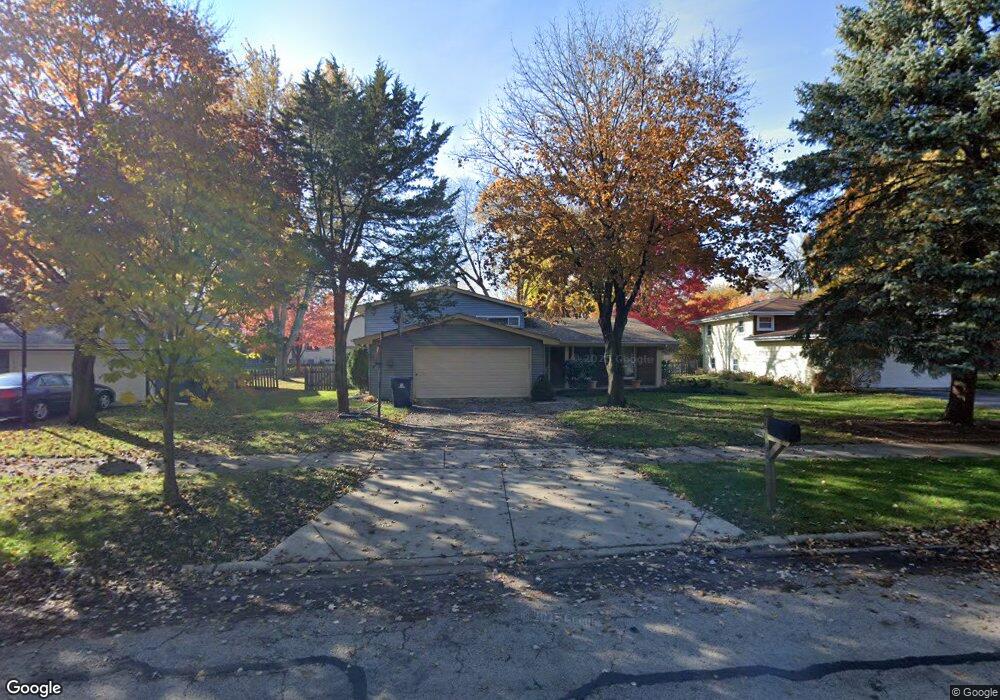 265 Bay Colony Dr, Naperville, IL 60565 - photo 1